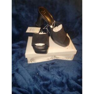 A New Day Darla Heels for Women - Black Size 8 NEW WITH TAG AND BOX!